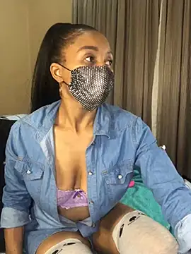 Snapshot of niccki3 chatting on 6, 1, 2025 niccki3 online show from 6, 1, 2025