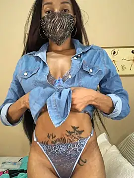 Snapshot of niccki3 chatting on 2, 2, 2025 niccki3 online show from 2, 2, 2025