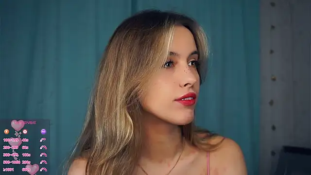 Snapshot of FannyHewson chatting on 17, 10, 2025 FannyHewson online show from 17, 10, 2025