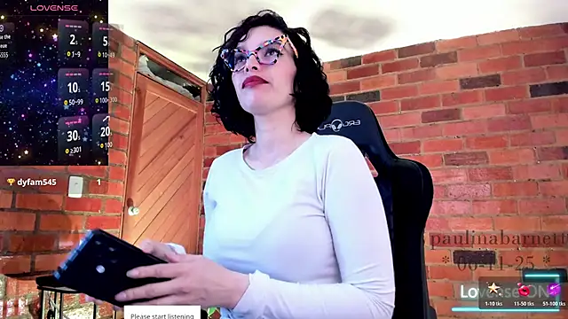 Snapshot of paulinabarnett- chatting on 6, 11, 2025 paulinabarnett- online show from 6, 11, 2025