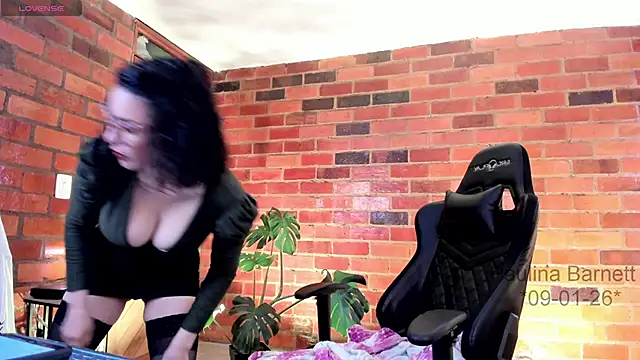 paulinabarnett- online show from 10, 1, 2026