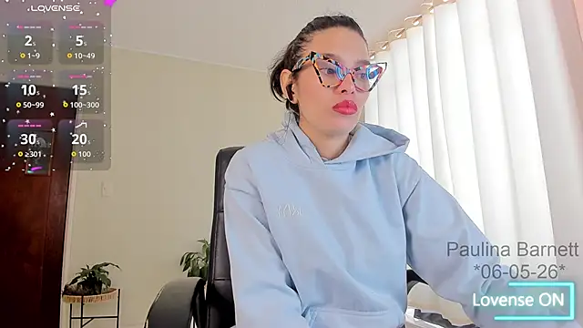 Snapshot of paulinabarnett- chatting on 6, 5, 2026 paulinabarnett- online show from 6, 5, 2026