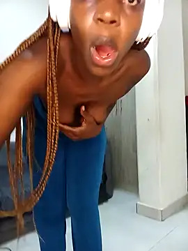 Snapshot of Cocowett chatting on 17, 3, 2025 Cocowett online show from 17, 3, 2025