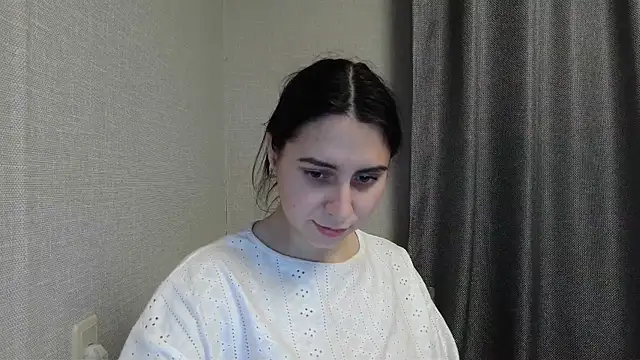 Snapshot of Kashtanka_ chatting on 25, 12, 2024 Kashtanka online show from 25, 12, 2024