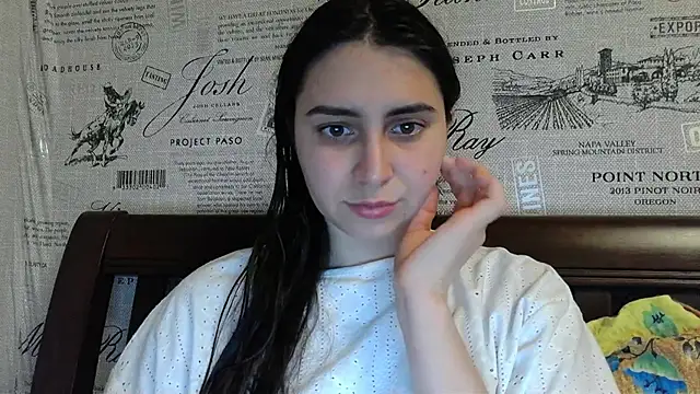 Snapshot of Kashtanka_ chatting on 8, 1, 2025 Kashtanka online show from 8, 1, 2025