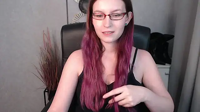 Snapshot of emmaxDelight chatting on 4, 2, 2025 emmaxDelight online show from 4, 2, 2025