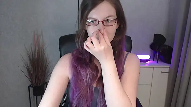 Snapshot of emmaxDelight chatting on 25, 11, 2025 emmaxDelight online show from 25, 11, 2025