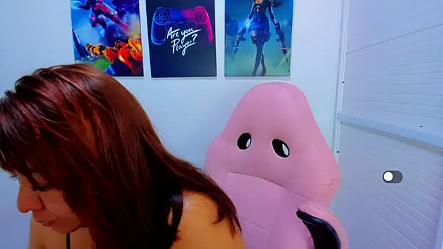 Snapshot of victoria_love89 chatting on 7, 7, 2026 victoria love89 online show from 7, 7, 2026