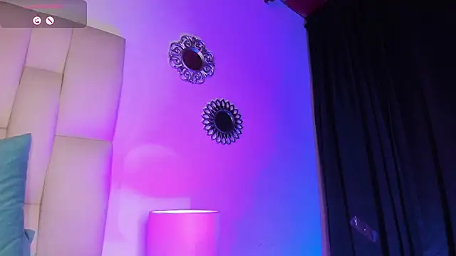 Mia ross16 online show from 19, 1, 2025