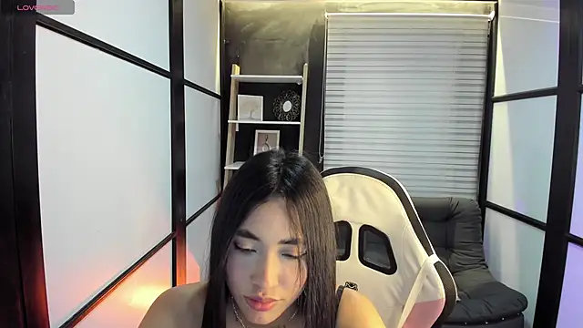 Snapshot of lilithTeen1_ chatting on 21, 1, 2025 lilithTeen1 online show from 21, 1, 2025