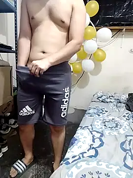 Snapshot of Gasparin32 chatting on 9, 3, 2025 Gasparin32 online show from 9, 3, 2025