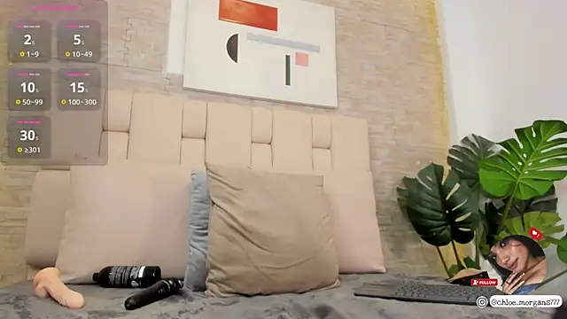 Chloe Morgans online show from 19, 2, 2025