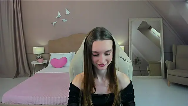 AshleyMillsss online show from 4, 12, 2024