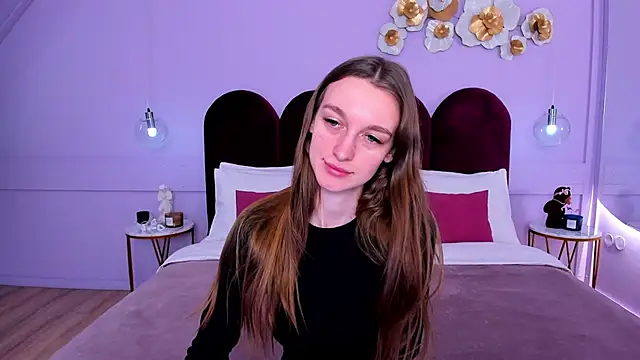 AshleyMillsss online show from 10, 3, 2025