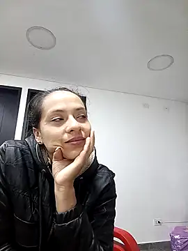 Snapshot of loren3124 chatting on 13, 12, 2024 loren3124 online show from 13, 12, 2024