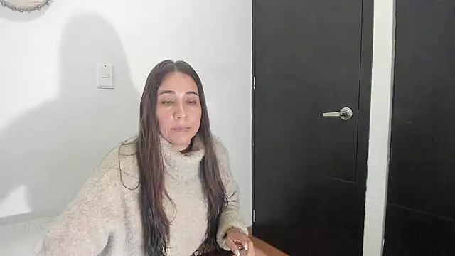 Snapshot of electra_hunt chatting on 14, 12, 2024 electra hunt online show from 14, 12, 2024