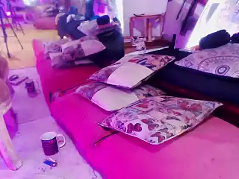 laye19 online show from 17, 1, 2025