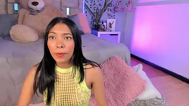 Snapshot of KarolRojas_ chatting on 19, 1, 2025 KarolRojas online show from 19, 1, 2025