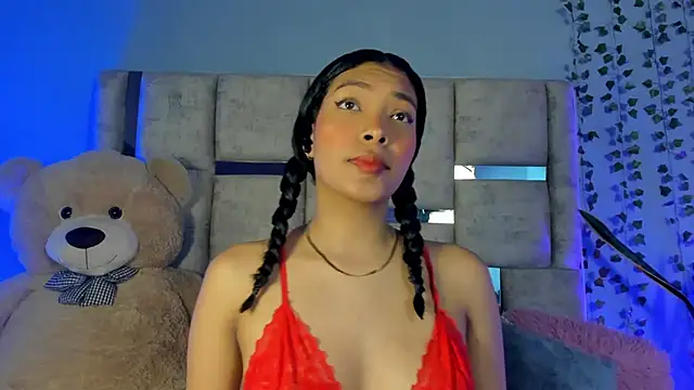 Snapshot of KarolRojas_ chatting on 25, 1, 2025 KarolRojas online show from 25, 1, 2025
