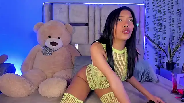 Snapshot of KarolRojas_ chatting on 31, 1, 2025 KarolRojas online show from 31, 1, 2025