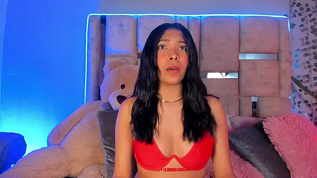 Snapshot of KarolRojas_ chatting on 3, 2, 2025 KarolRojas online show from 3, 2, 2025