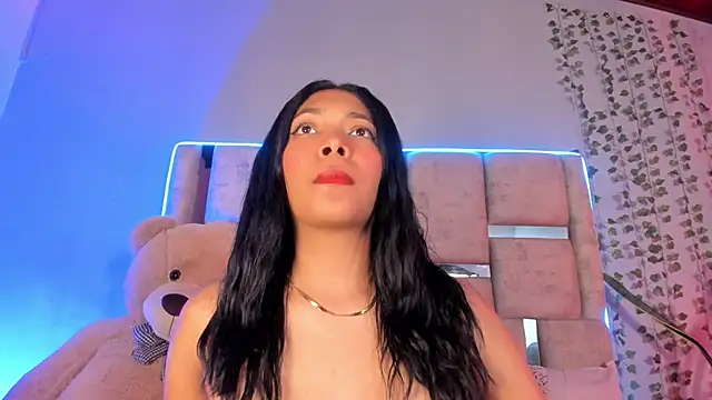 Snapshot of KarolRojas_ chatting on 4, 2, 2025 KarolRojas online show from 4, 2, 2025