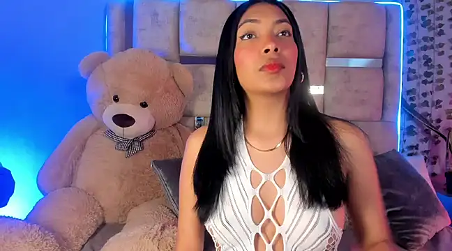 Snapshot of KarolRojas_ chatting on 11, 2, 2025 KarolRojas online show from 11, 2, 2025