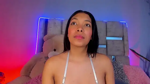 Snapshot of KarolRojas_ chatting on 26, 2, 2025 KarolRojas online show from 26, 2, 2025