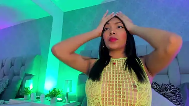 Snapshot of KarolRojas_ chatting on 15, 3, 2025 KarolRojas online show from 15, 3, 2025