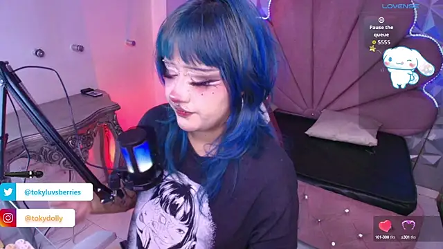 toky doll online show from 26, 9, 2025