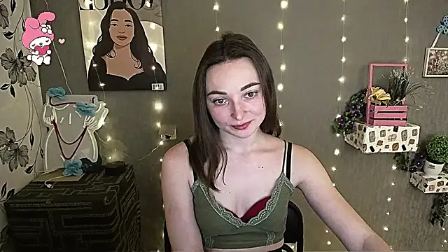  Barbie Kiss  online show from 5, 2, 2025