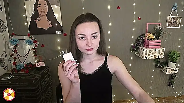  Barbie Kiss  online show from 18, 2, 2025