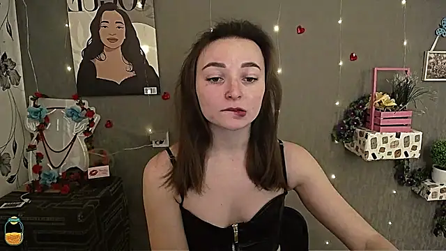  Barbie Kiss  online show from 28, 2, 2025