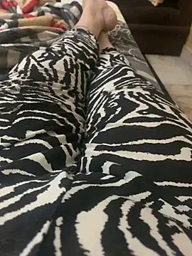 heena13 online show from 4, 11, 2025