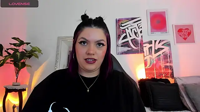 Snapshot of AnnieHuntters chatting on 9, 1, 2025 AnnieHuntters online show from 9, 1, 2025