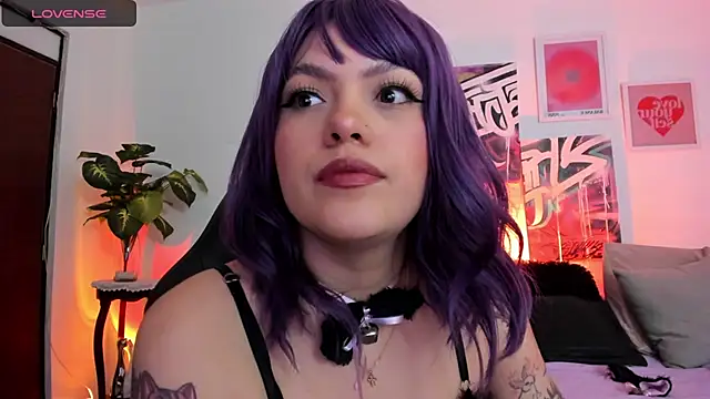 Snapshot of AnnieHuntters chatting on 19, 3, 2025 AnnieHuntters online show from 19, 3, 2025