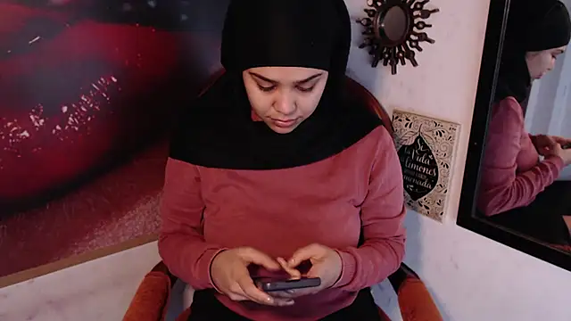 Snapshot of VenussTits97 chatting on 2, 12, 2024 VenussTits97 online show from 2, 12, 2024