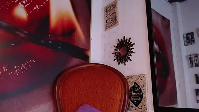 Snapshot of VenussTits97 chatting on 3, 12, 2024 VenussTits97 online show from 3, 12, 2024