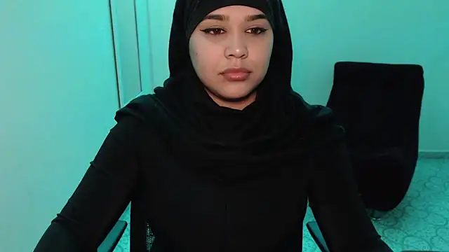 Snapshot of VenussTits97 chatting on 27, 9, 2025 VenussTits97 online show from 27, 9, 2025