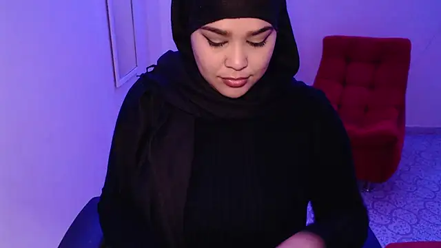 Snapshot of VenussTits97 chatting on 4, 10, 2025 VenussTits97 online show from 4, 10, 2025