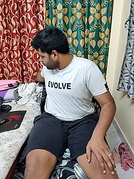 Snapshot of PawanHyd7 chatting on 29, 11, 2025 PawanHyd7 online show from 29, 11, 2025