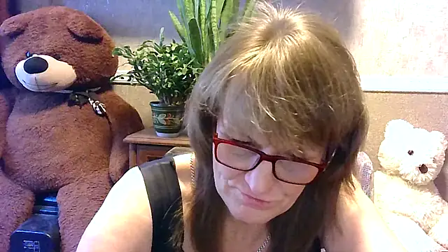 Snapshot of Manulyonok51 chatting on 12, 9, 2025 Manulyonok51 online show from 12, 9, 2025