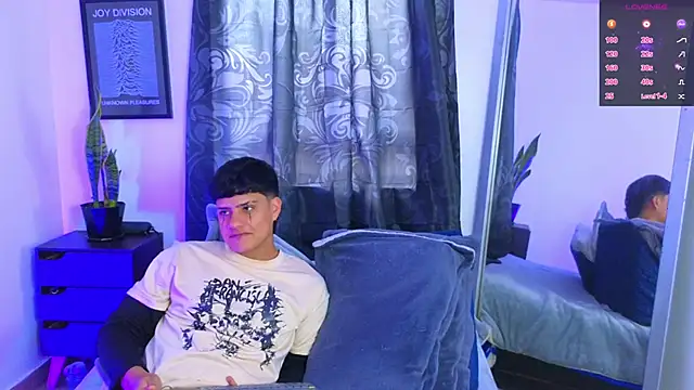 Snapshot of LilithAndJacob chatting on 19, 10, 2025 LilithAndJacob online show from 19, 10, 2025