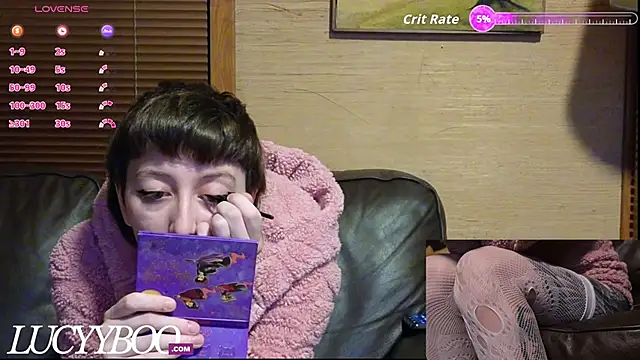 Snapshot of lovelylucyy chatting on 15, 12, 2025 lovelylucyy online show from 15, 12, 2025