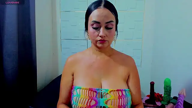 Snapshot of IsaSixty9 chatting on 28, 2, 2025 IsaSixty9 online show from 28, 2, 2025