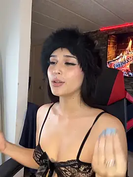 Charlotte greys online show from 21, 4, 2026