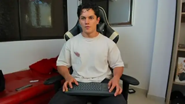 julian wallace online show from 8, 2, 2026