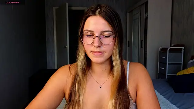 Snapshot of sophia_euphoriaa chatting on 20, 7, 2026 sophia euphoriaa online show from 20, 7, 2026