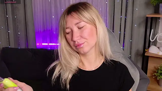 MilaBott online show from 18, 9, 2025