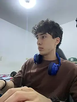 gojo satoru 18 online show from 6, 4, 2026